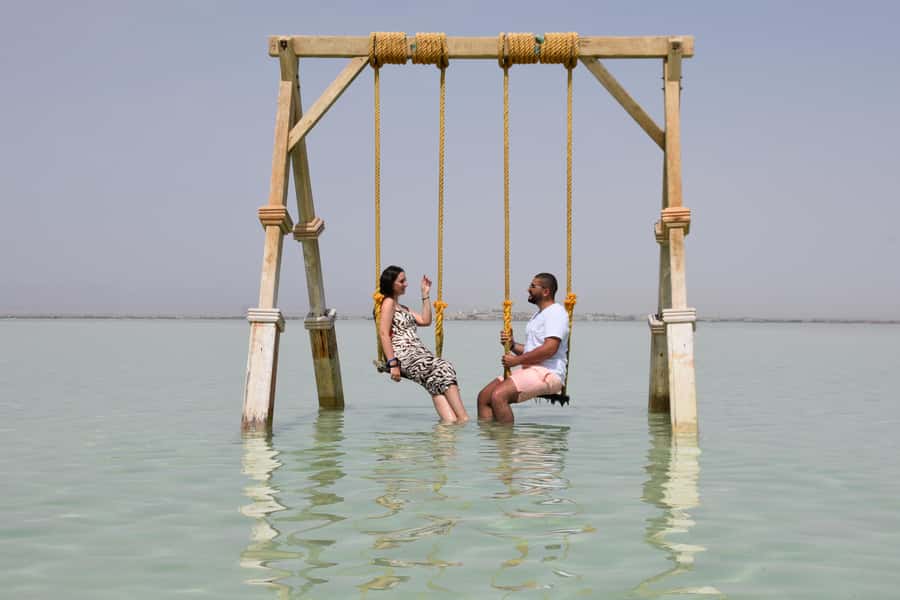 Hurghada:Luxury Diving & Snorkeling inc/Island/Lunch/Massage - Lunch aboard the yacht keeps the day moving