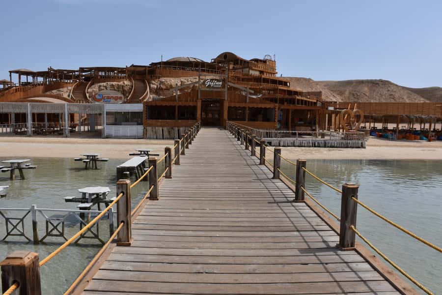 Hurghada: Luxury Orange Bay w/Snorkeling, Massage and Diving - Cruising out across the Red Sea