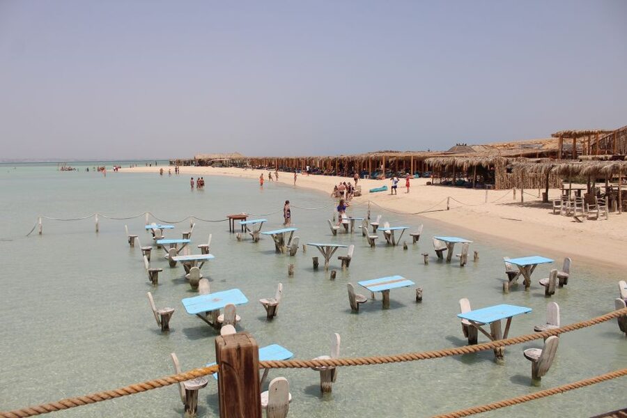 Hurghada: Orange Bay Snorkeling with Lunch & Optional Diving - Orange Bay gives you beach time, not an empty island