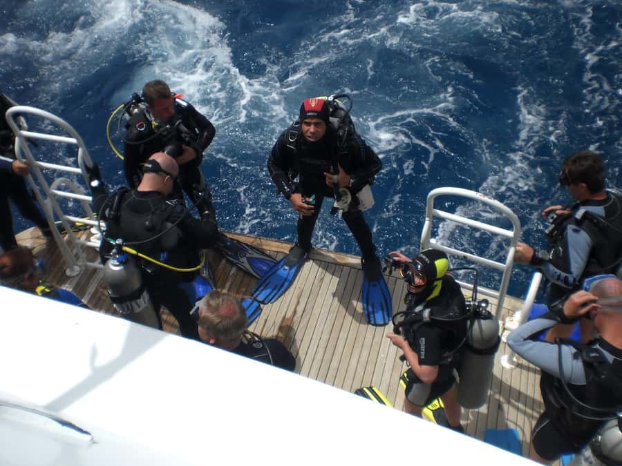 Hurghada, Professionals Diving in Open Water Tour with Lunch - The second 30-minute session at a new site