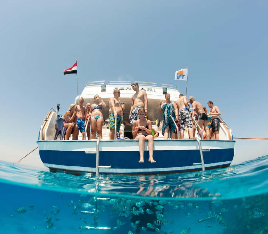 Hurghada: Snorkeling 6 x 1 to Orange Bay w Diving & Massage - Banana boats and free time after lunch