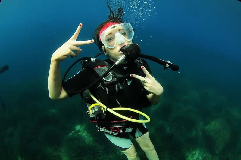Ibiza: PADI Discover Scuba Diving & Snorkeling Boat Trip - Finding the yellow boat beside Palapa Bar