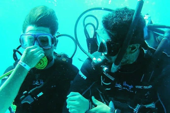 Intro Scuba Diving Experience in Hurghada - Meeting the Instructor and Learning the Equipment