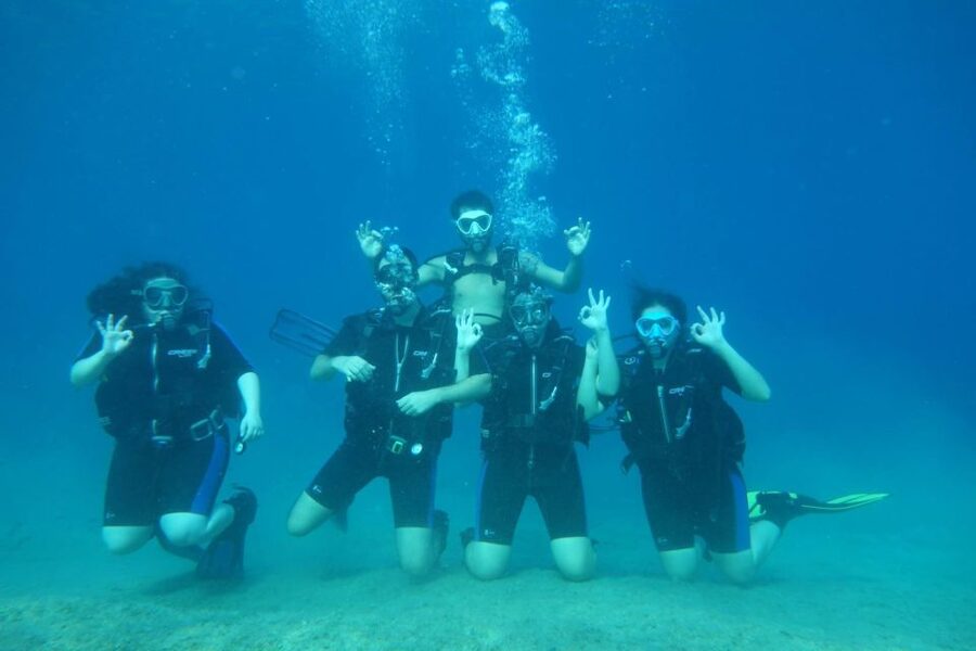 Kefalonia: Beginner Scuba Diving at Agia Efimia Village - Preparing the equipment before entering the sea