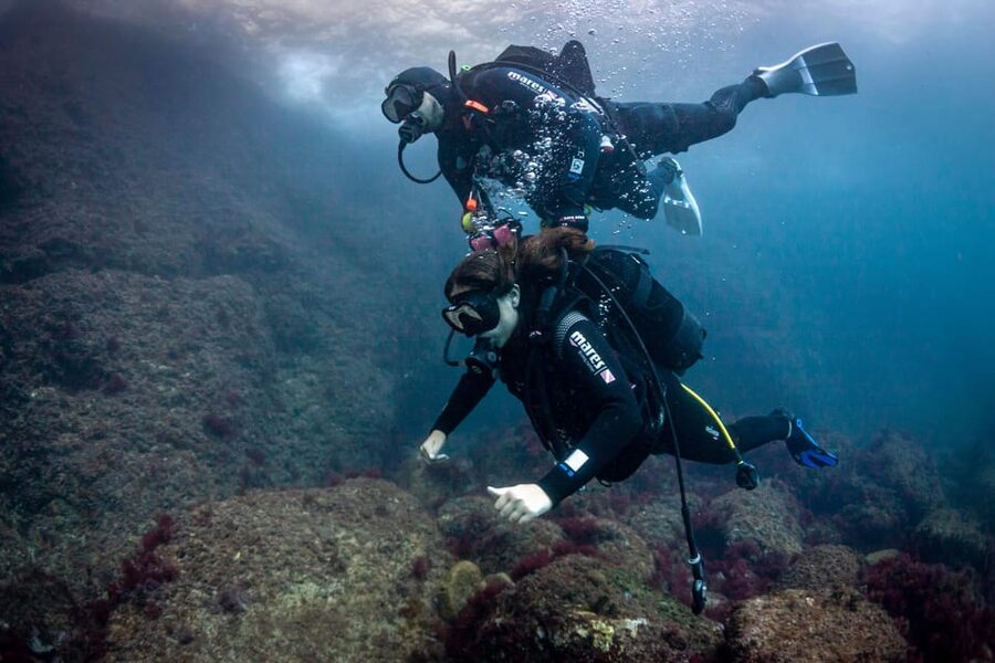 L'Estartit: Dive and Snorkeling in Montgrí Natural Park - The safety briefing makes the first attempt easier