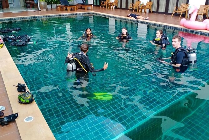 La Bombona Diving Koh Tao Open Water Course - What the boat and equipment add