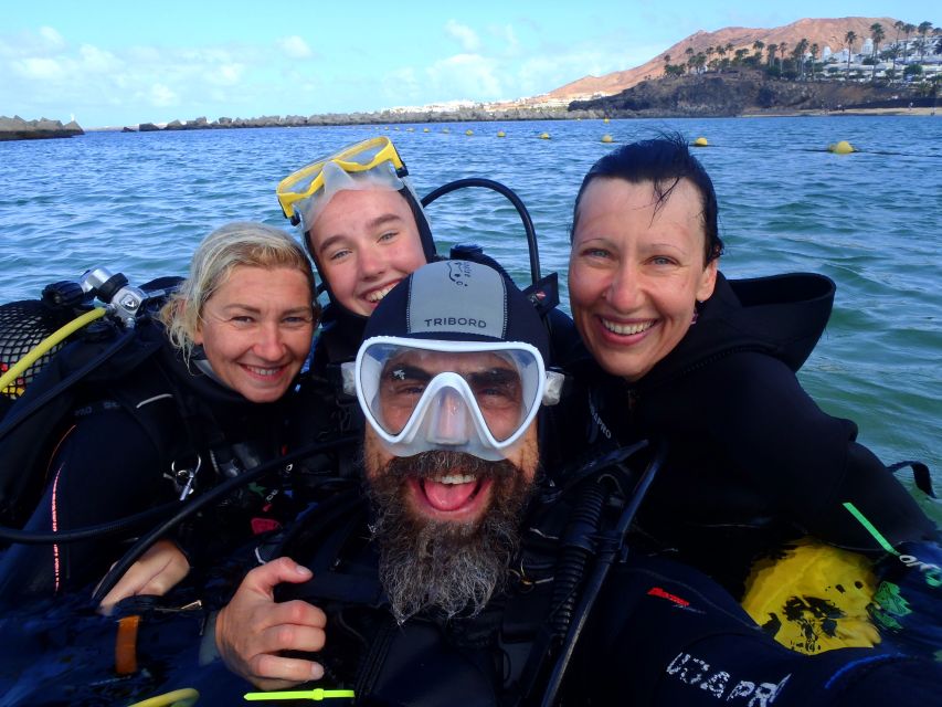 Lanzarote: 2-dive package in Playa Blanca - certified divers - What the $141 cost really covers
