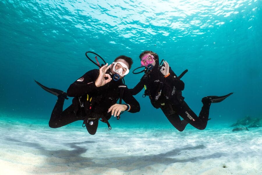 Lanzarote: Scuba Diving for Beginners with 2 Dives - Pickup from Costa Teguise, Puerto del Carmen, or Arrecife