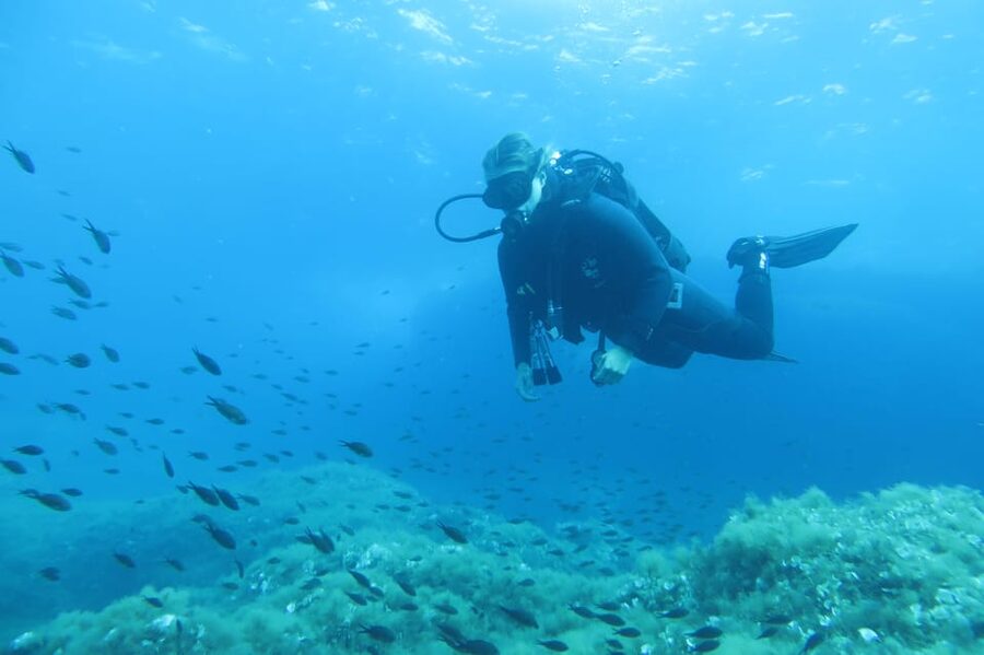 Malta: 2 Scuba Fun Dives for Certified divers - The first 45-minute underwater session