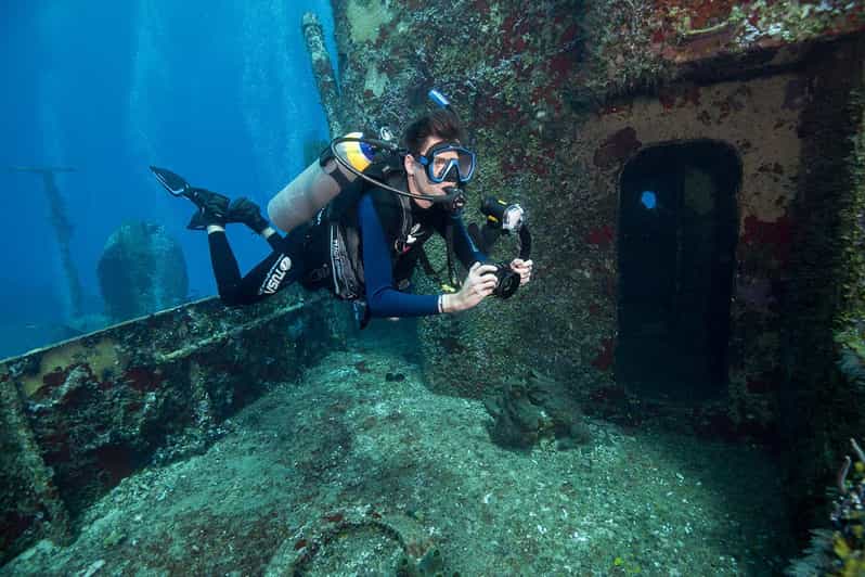 Miami Beach: Guided 2-Tank Reef and Wreck Dive Trip - Forty-five minutes out to Miami’s underwater sites