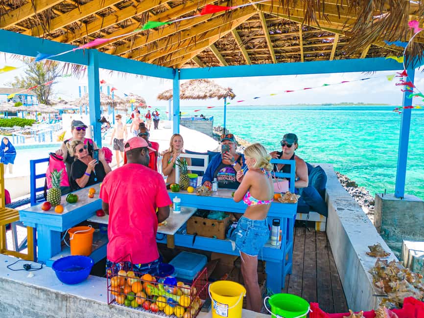 Nassau: SNUBA Diving Island Cruise with Bahamian Lunch - Key things to know before booking