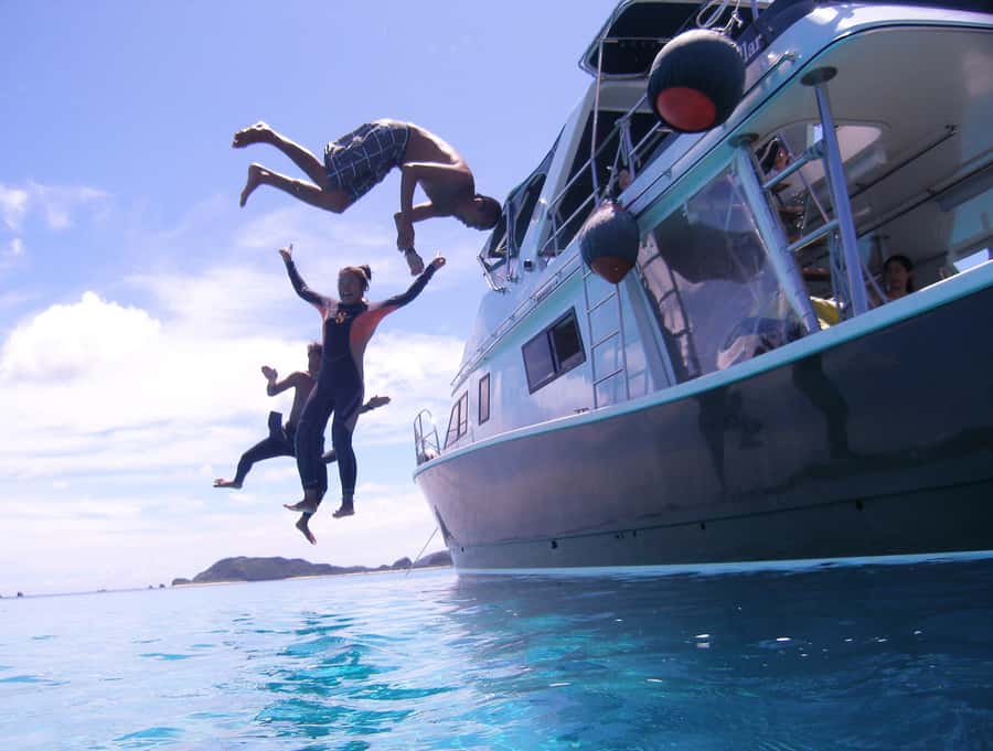 Okinawa:Naha:Kerama Island Experience １Dive and Snorkeling - What to Bring and What Not to Expect