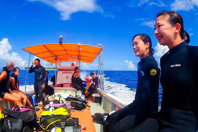 Okinawa: Scuba Diving Tour with Wagyu Lunch and English guide - What certified participants can expect