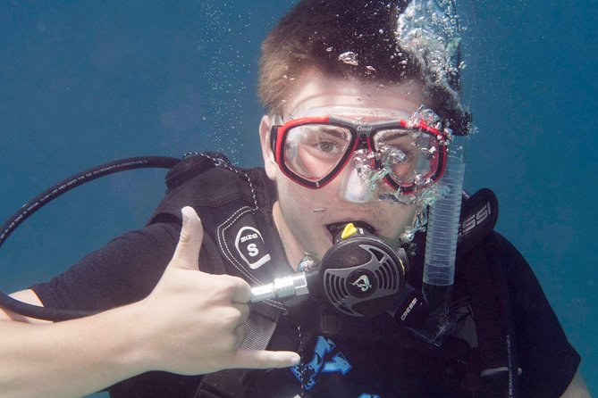 Open Water Scuba Course - Why West Bay Beach makes a useful classroom