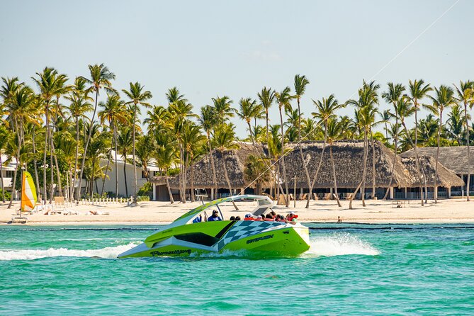 PACKAGE DEAL Catamaran- Snorkeling - Hooka Diving - Parasailing - The catamaran ride and party setting
