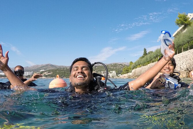 PADI Discover Scuba Diving in Dubrovnik - First session at 6 meters: practice before exploration
