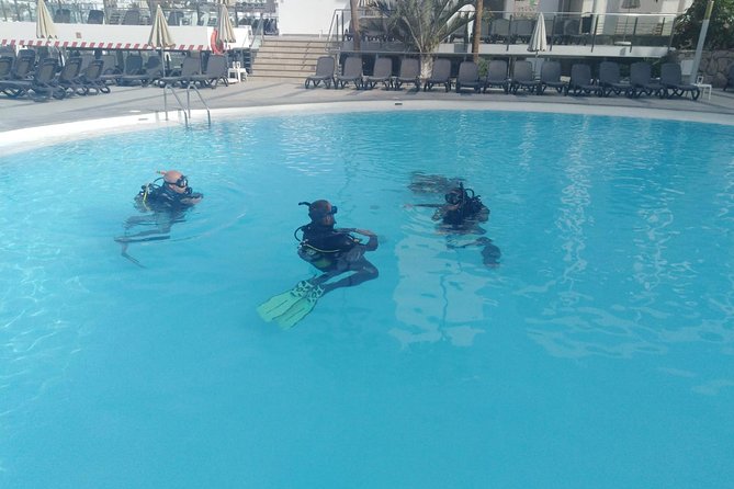 PADI Open Water Course in Gran Canaria - Equipment, manuals, insurance, and certification
