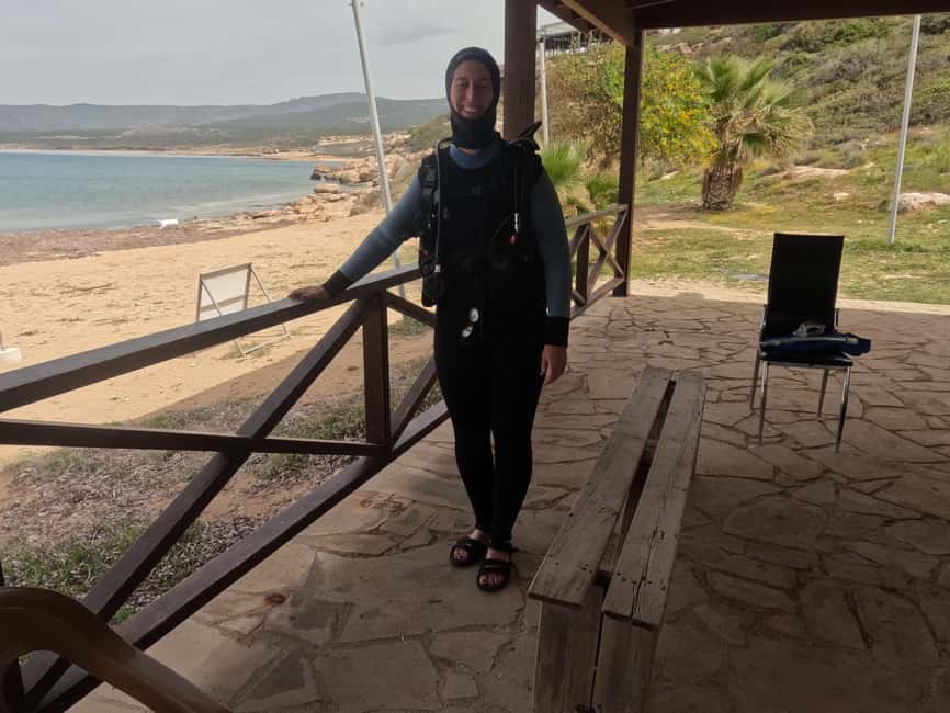 Paphos: Discover Scuba Diving Experience with Pickup - The 6-meter underwater outing
