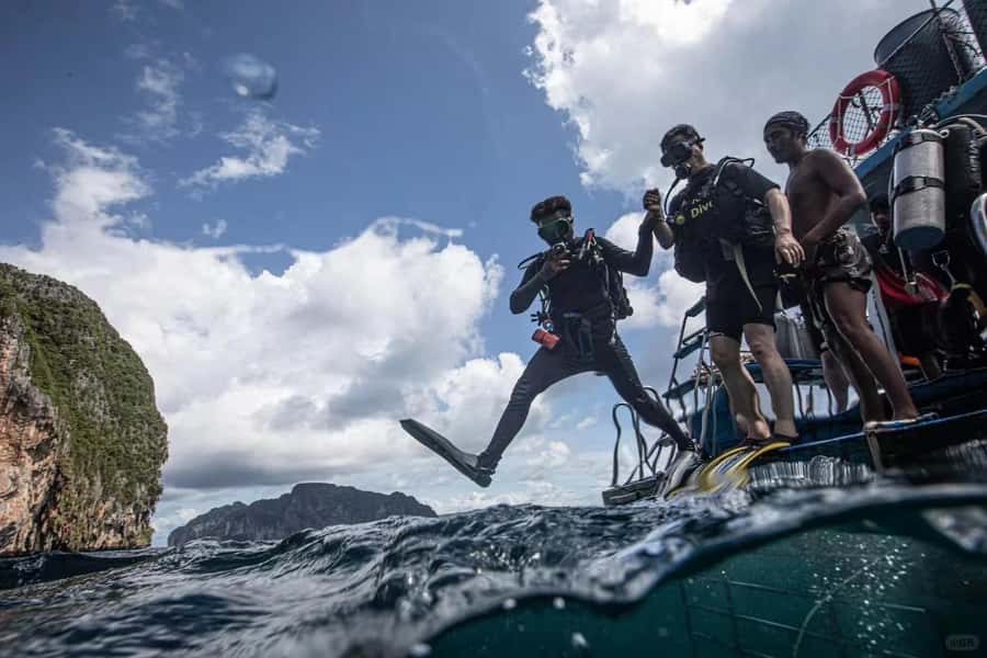 Pattaya: Snorkeling or Beginner Scuba Diving Tour with lunch - Why the instructor matters for first-timers