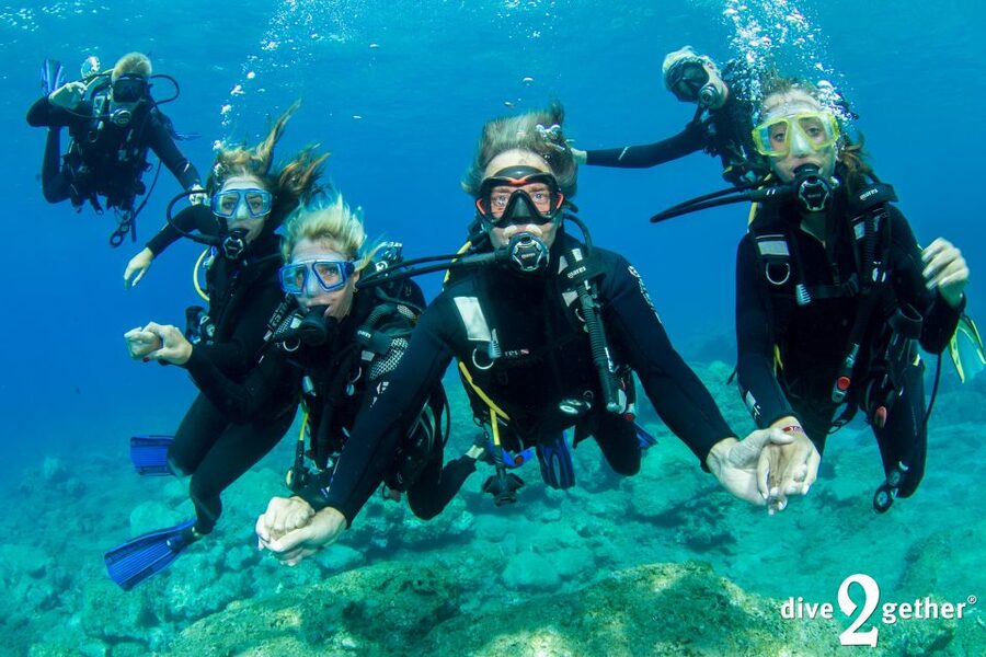 Plakias: Try Scuba Diving, private experience - from 8yrs - A careful briefing before you enter the water