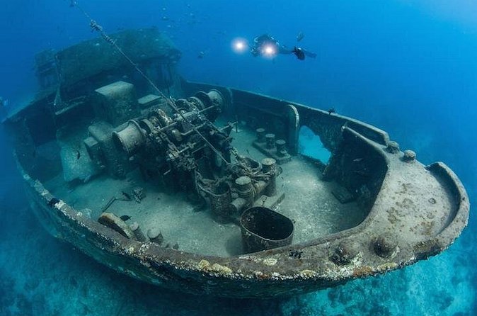 Private Bayahibe 3 Tank Diving with Lunch from Punta Cana - A seaside lunch with real choice