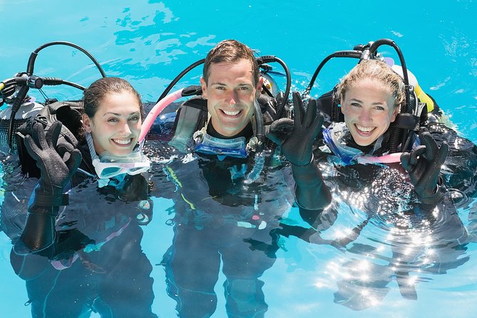 Private Discover Scuba Diving - Starting at West Bay Divers at 8:30 am