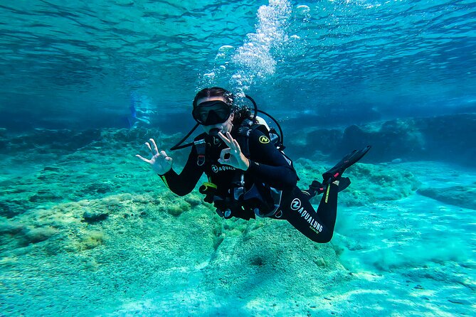 Private Discover Scuba Diving Experience in Messinia - A gentle first step into scuba in Marathopoli