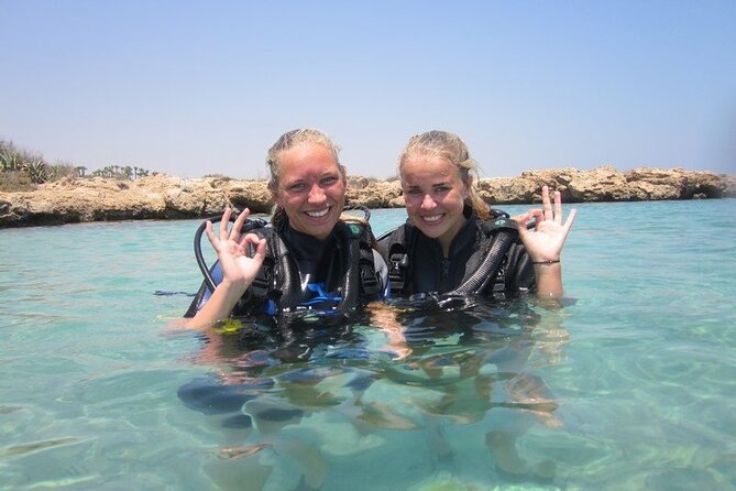 Private Discovery Dive + Photos & Videos - Learning the equipment before entering the water