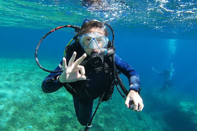 Private diving baptism in the Golf of Calvi - Reaching a six-meter maximum depth