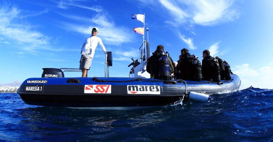 Puerto del Carmen: Guided Scuba Dive (certified only) - Key points to know before booking