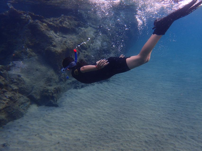 Puerto del Carmen: Snorkeling Trip with Dive Instructor - Playa Chica and the shore entry