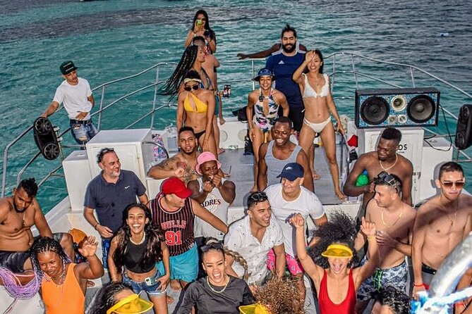 Punta Cana: Party Boat + Snorkeling Diving Music Drink Open Bar - What this Punta Cana boat trip is really like