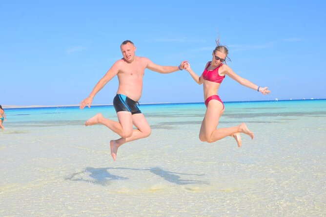 Ras Mohammed Diving & White Island Luxurious Cruise with Lunch - What the crew adds to the experience