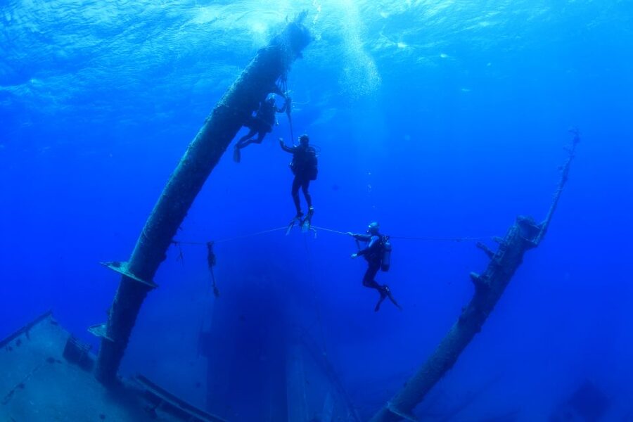 Rhodes: Diving Adventure for Beginners and Experts - Experienced scuba users should set expectations