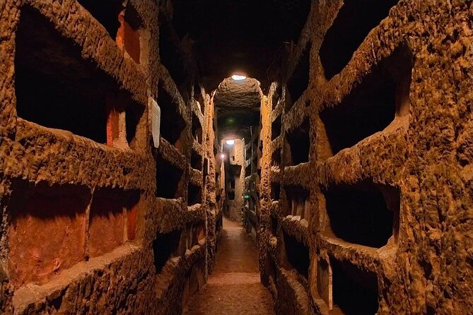 Rome Underground Mysteries a Deep Dive into the Catacombs - Timing, Group Size, and the End at Piazza Venezia