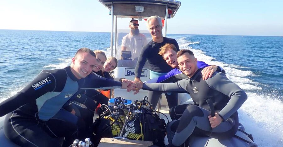 Santa Pola: 3-Hour Scuba Diving near Tabarca - Taking the boat toward Tabarca