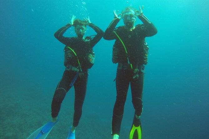 Scuba Diving 2 Dives from the Boat - Why the six-person limit matters