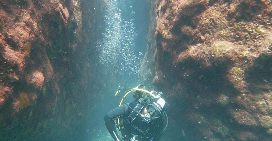 Scuba Diving in the Volcanic Caldera/shorelines of Santorini - Is $147 a fair price?