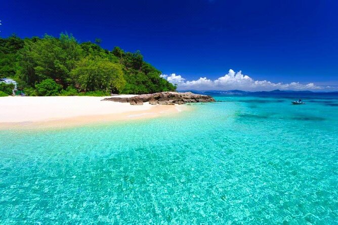 SCUBA Diving tour Racha and Coral islands full day tour - Racha Yai and Patok Bay, 50 minutes on white sand