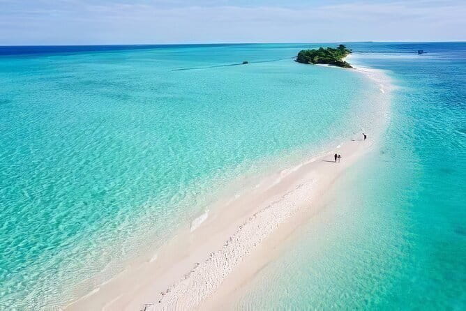 Semporna Hike Bohey 3 Island Snorkel Dive Tour and Lunch - What the $113 price really covers