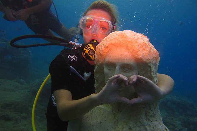 Side: Scuba Diving Under Water Museum - The most important things to know