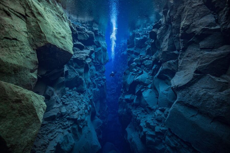 Silfra: Diving Between Tectonic Plates - Silfra Lagoon and the walk back