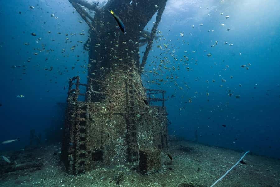 Sunshine Coast: Scuba Dive the Ex-HMAS Brisbane Ship Wreck - Water temperature, visibility, and equipment