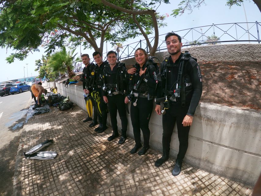 Tenerife: Costa Adeje Private Diving Lesson Experience - Entering the turquoise water