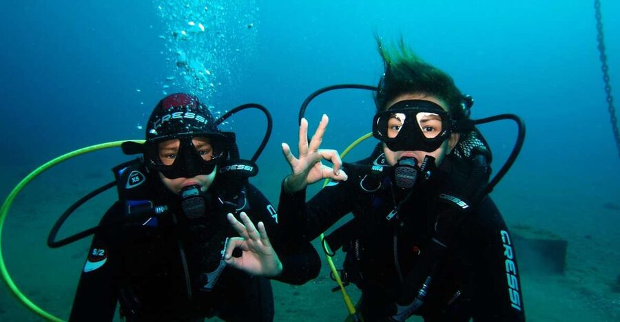 Tenerife: Discover Scuba Diving with Free Photos - The land lesson: equipment, breathing, and hand signals