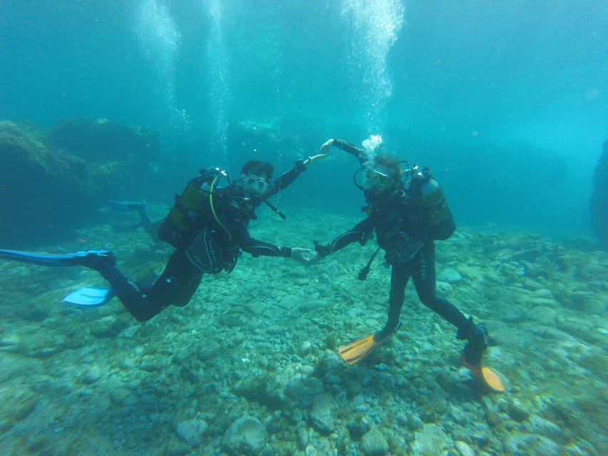 Tenerife south: Scuba Dive for beginners in Adeje - Around 45 minutes at Tenerife’s underwater site