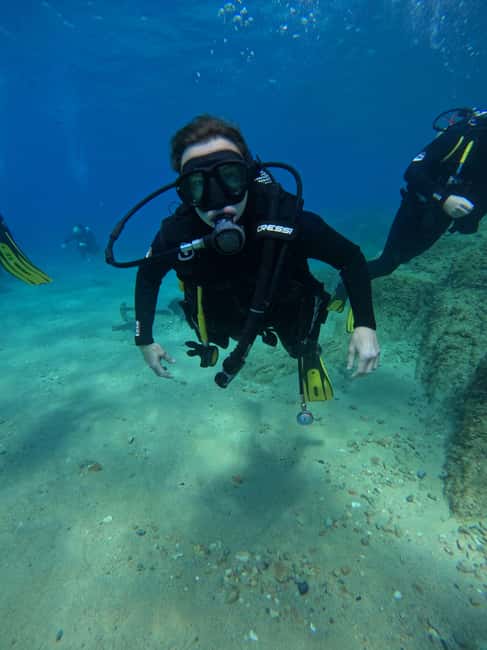 Tossa de Mar: PADI Discovery Scuba Diving in Costa Brava - Who should book this Tossa activity?