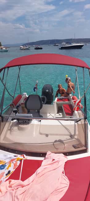 Trogir Private boat tour swimming/diving - Drvenik Veli for swimming and a sandy bottom