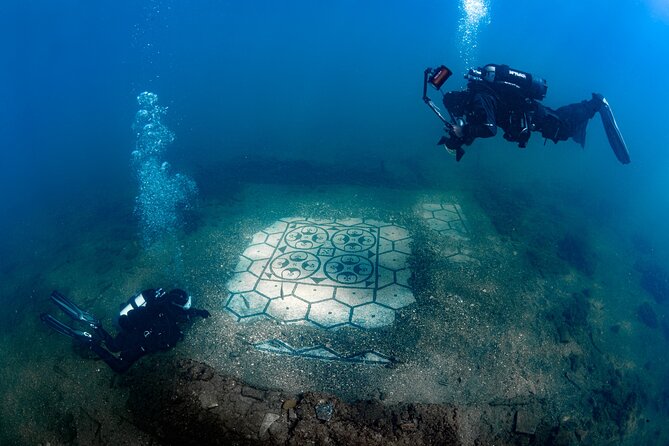 Try Scuba Diving and Underwater Roman Ruins in Baia from Naples - What the five-hour outing is likely to feel like