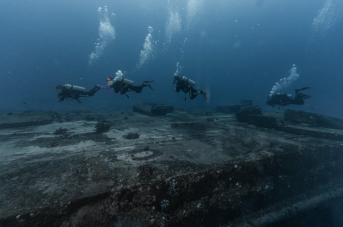 Two Tank Wreck and Drift Dive in Oahu - Physical demands and certification rules
